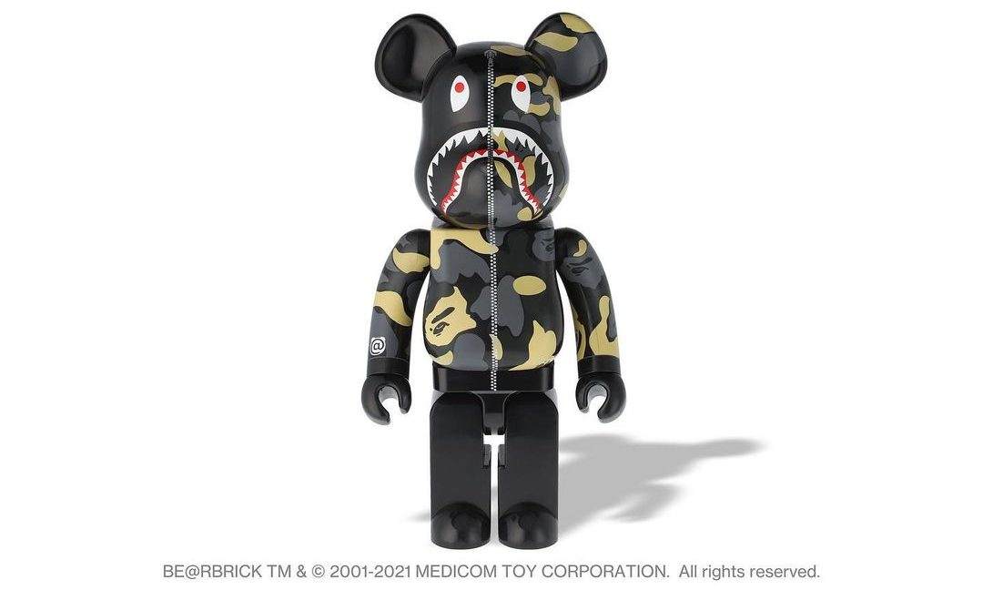 庆祝麦迪逊大道门店开业一周年，BAPE® 推出 BE@RBRICK 玩偶及服饰单品