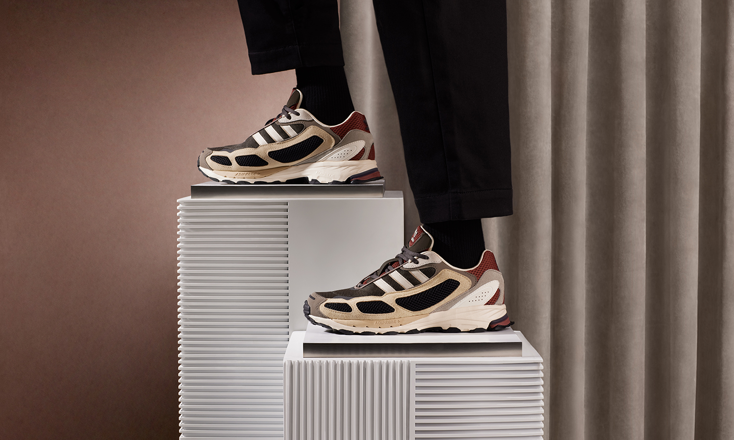 风潮回溯，adidas Originals 发布复古跑鞋 Shadowturf