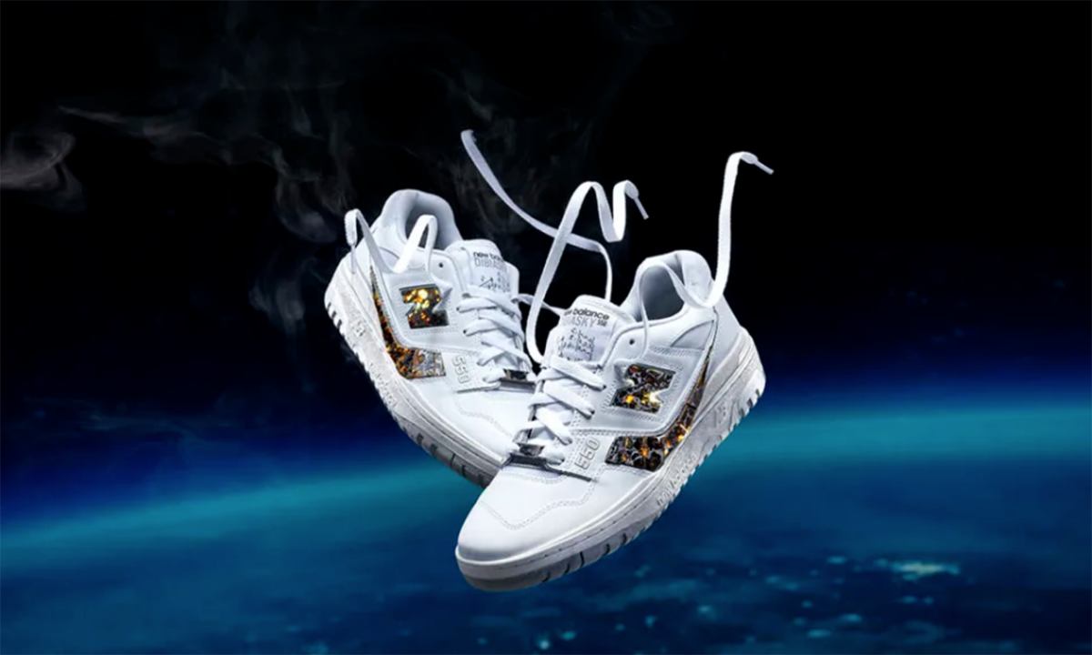 Netflix 携手苏富比打造 1/1 New Balance 550 鞋款