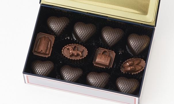 THOM BROWNE 推出情人节巧克力