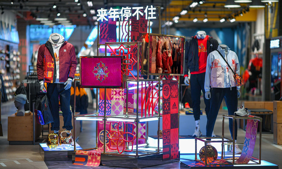 好运停不住，adidas 2022 新春「开袋有福」