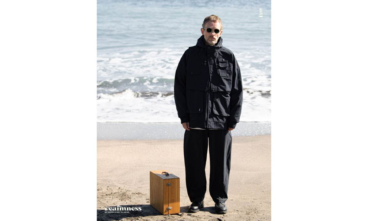 REAIMNESS 发布 2022 春夏「EASY TO WEAR.」海边户外特辑
