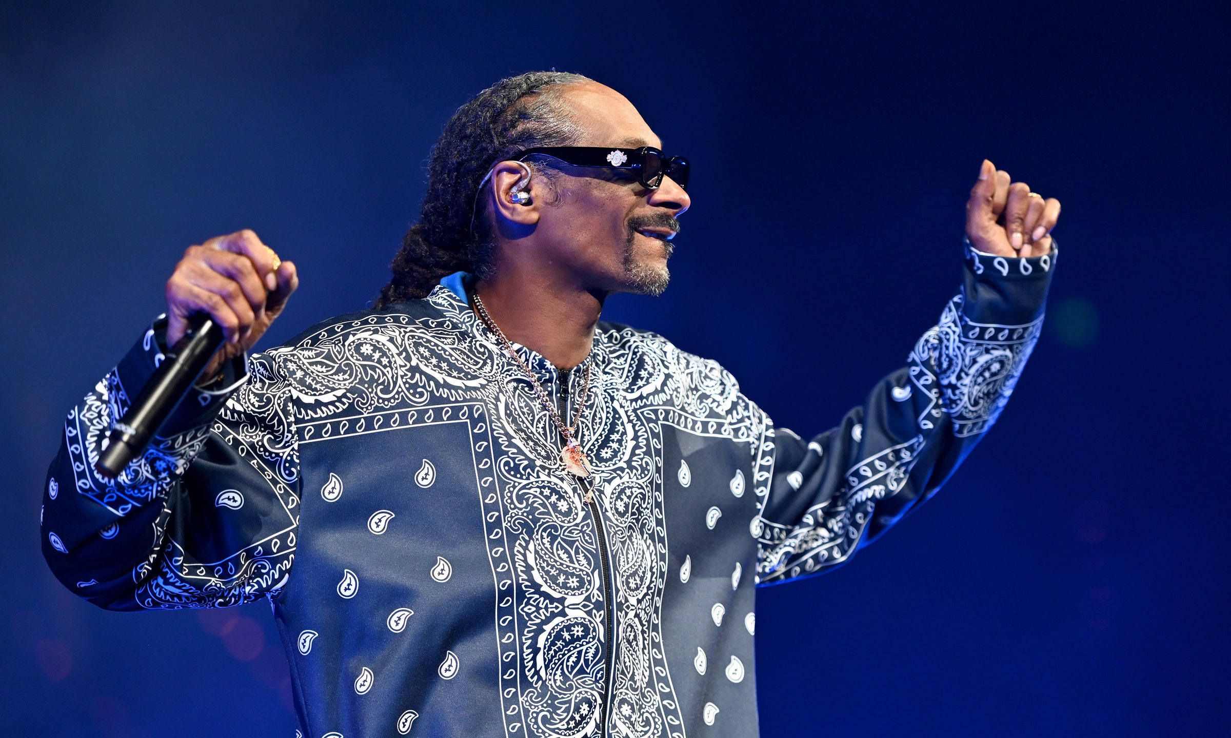 Snoop Dogg 正式收购传奇唱片公司 Death Row Records