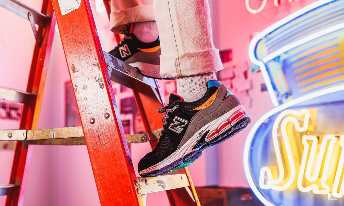DTLR x New Balance 2002R「假面舞会」即将发售