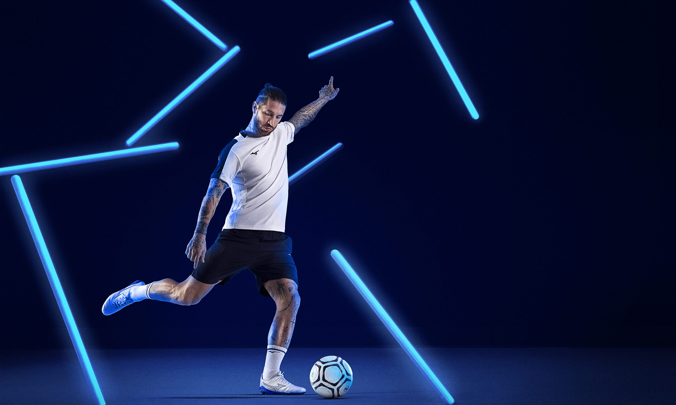 美津浓宣布足球偶像塞尔吉奥·拉莫斯为品牌形象大使