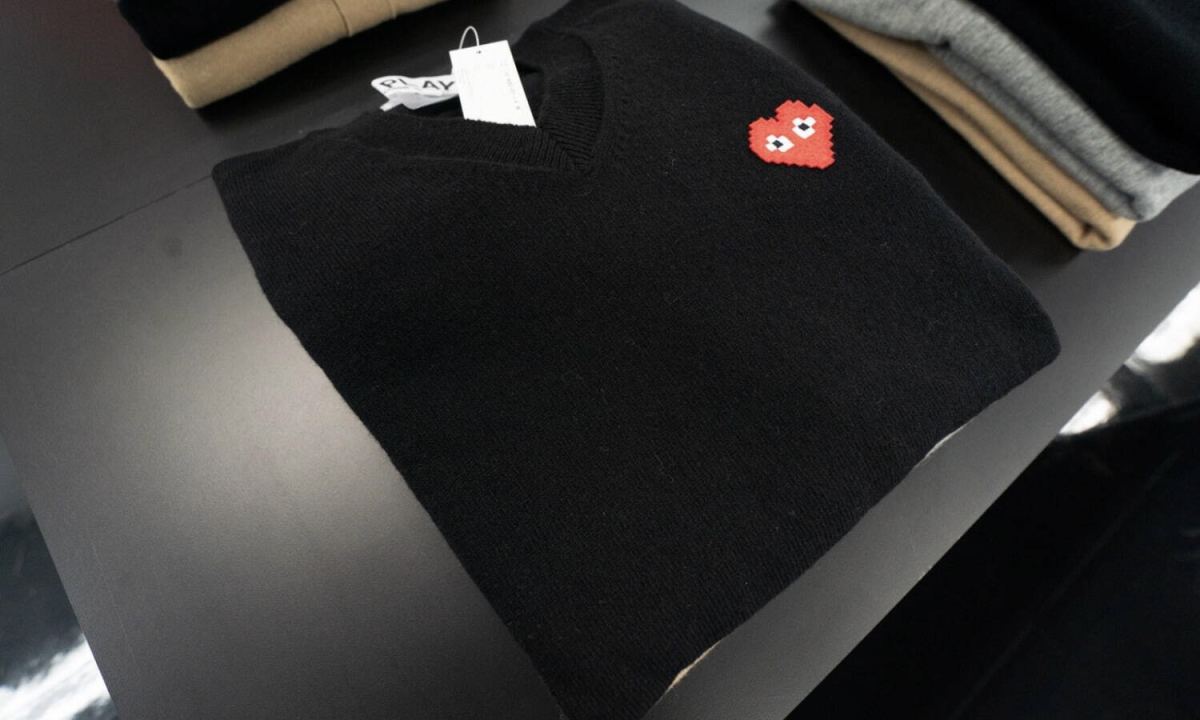 PLAY COMME des GARÇONS x Invader 推出全新「像素」系列