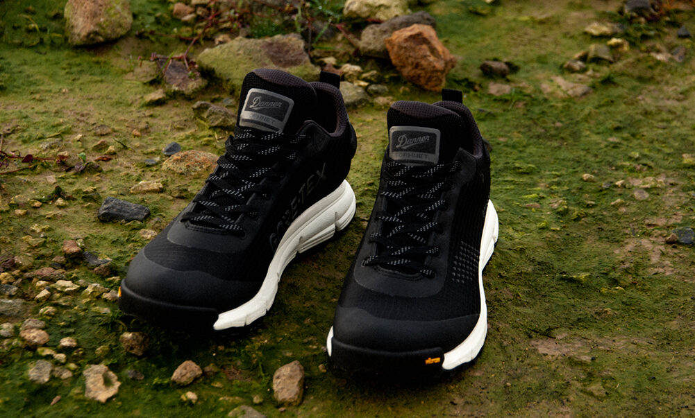 SOPHNET. 携手 DANNER 推出联名鞋履