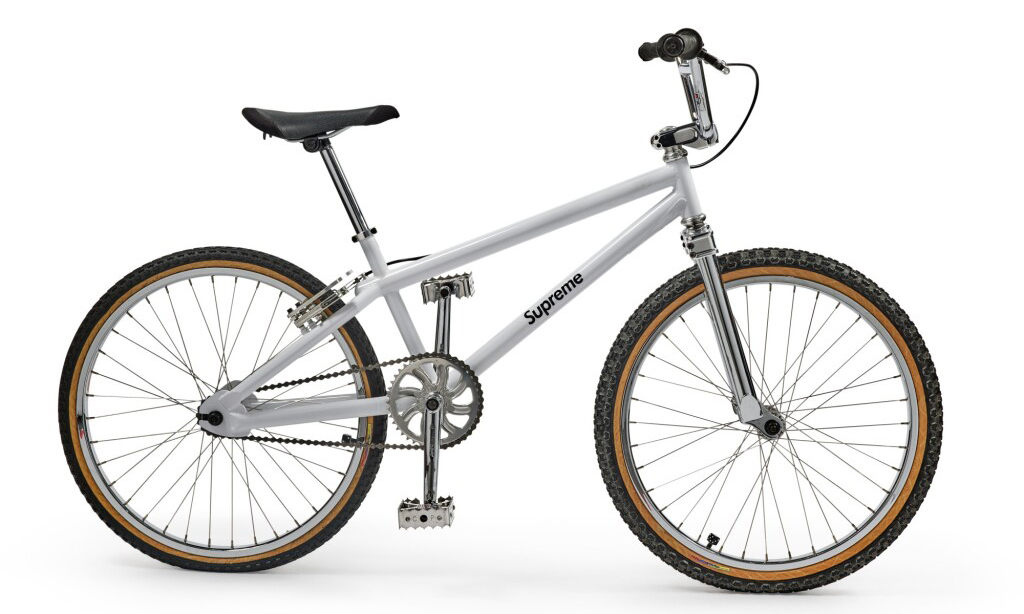 Supreme x Brooklyn Machine Works BMX 巡洋舰自行车于苏富比拍卖