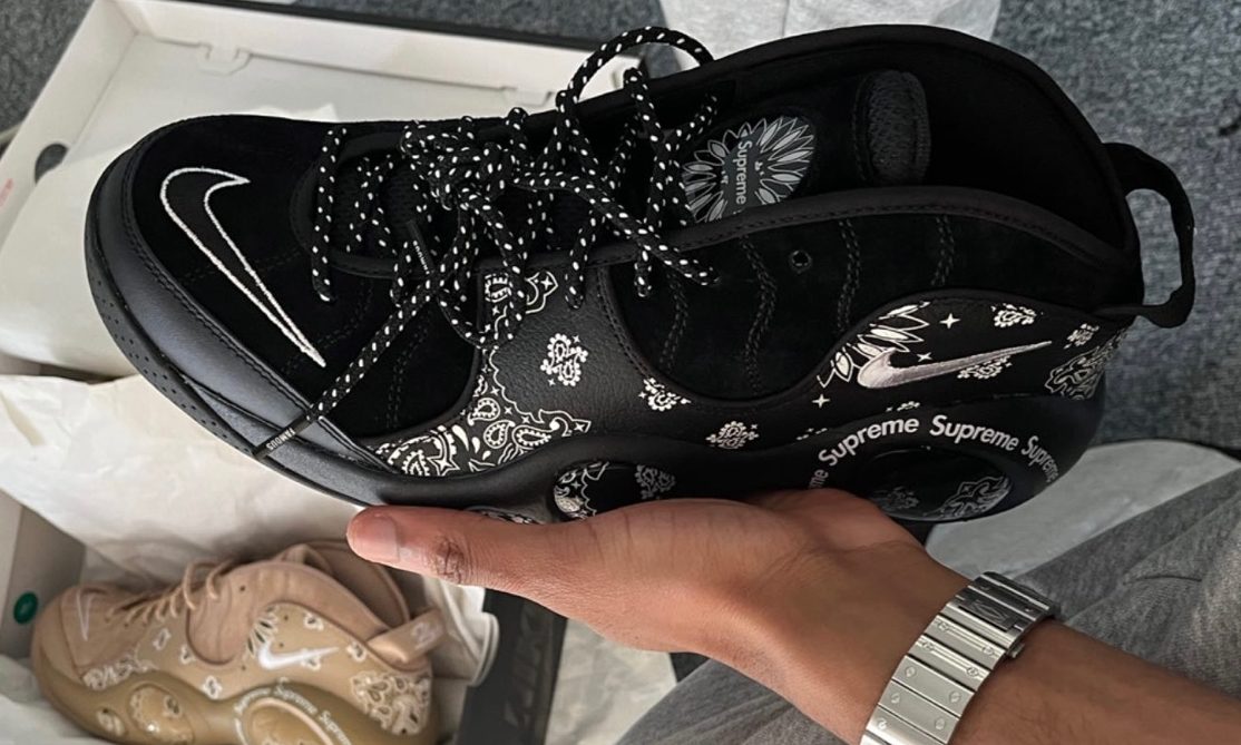 Supreme x Nike Air Zoom Flight 95 共有三款配色