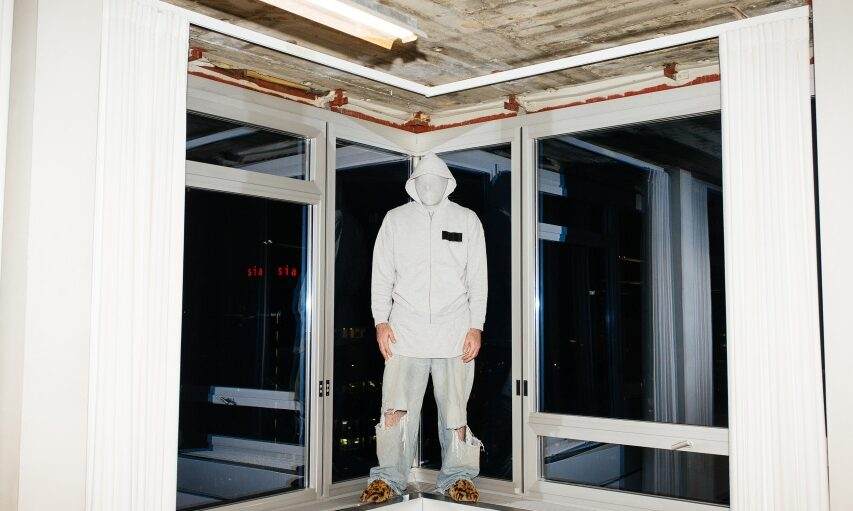 BALENCIAGA 将在纽约发布 2023 春夏系列