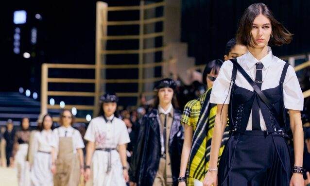 DIOR 2022 秋冬成衣系列秀场回顾