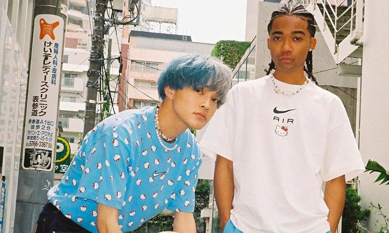 atmos 打造 Hello Kitty x Nike 联名造型特辑