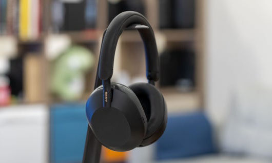 SONY 最新款无线耳机「WH-1000XM5」现可预订