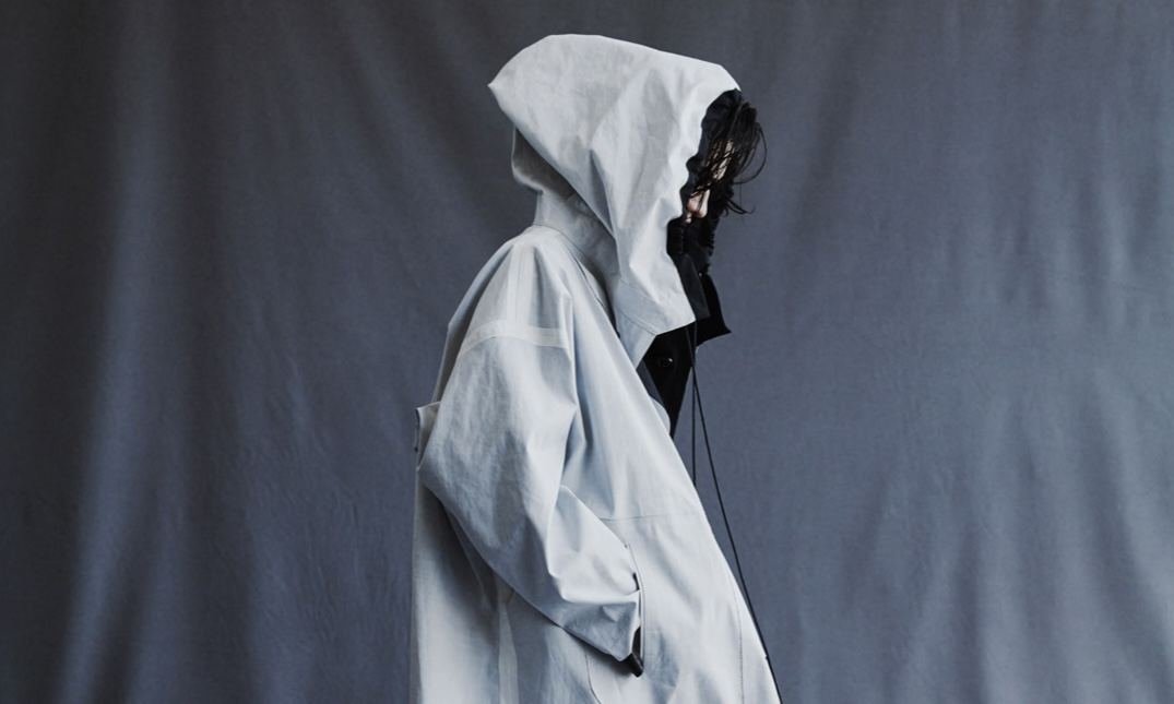 Y’s x Mackintosh 联名大衣发布