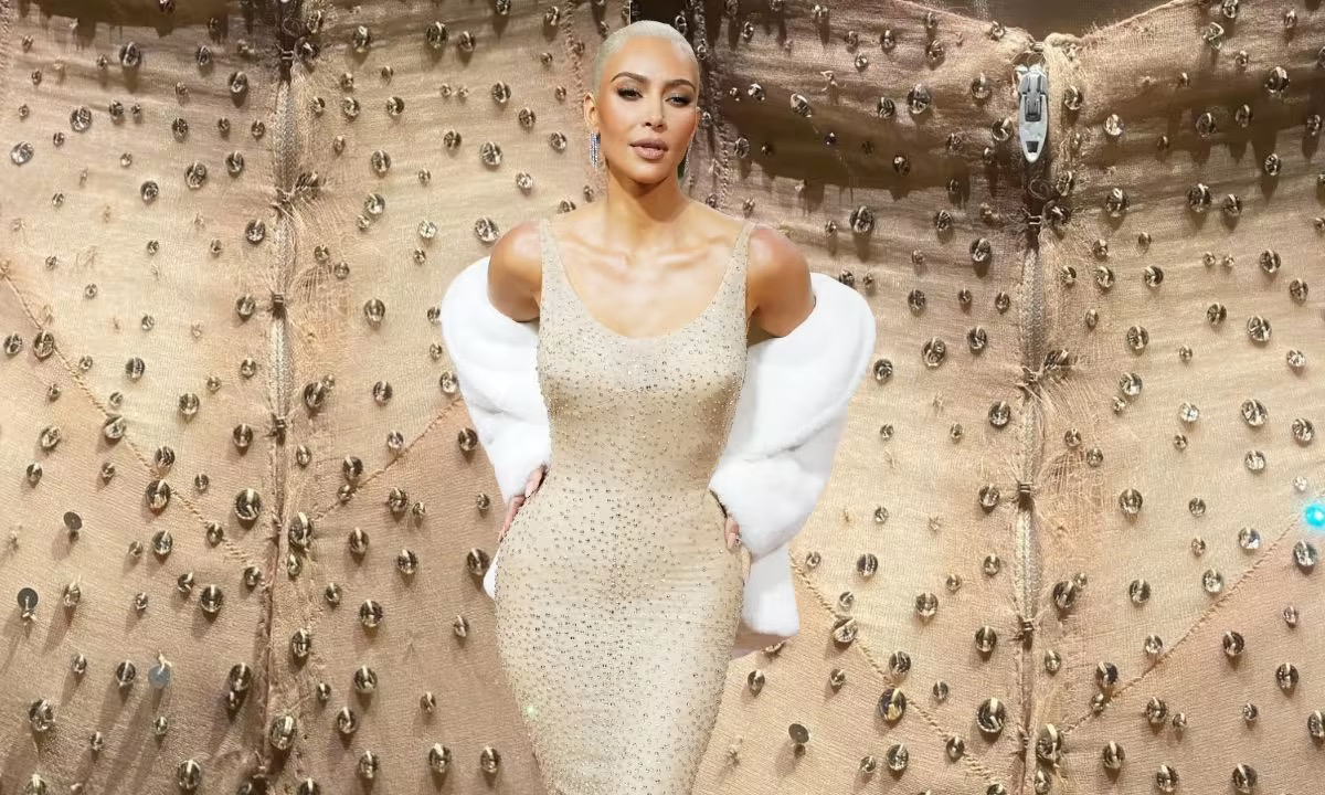 Kim Kardashian 被指责对 Marilyn Monroe 古董裙造成「永久性损坏」