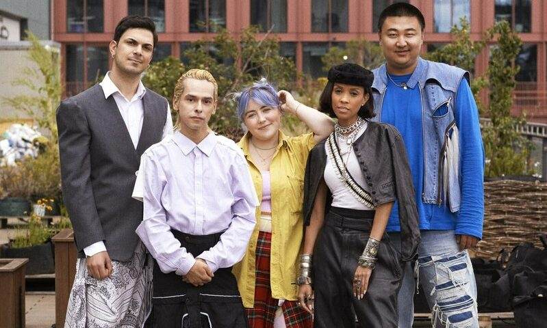 携手中央圣马丁学生，Dr. Martens 推出夏季定制系列