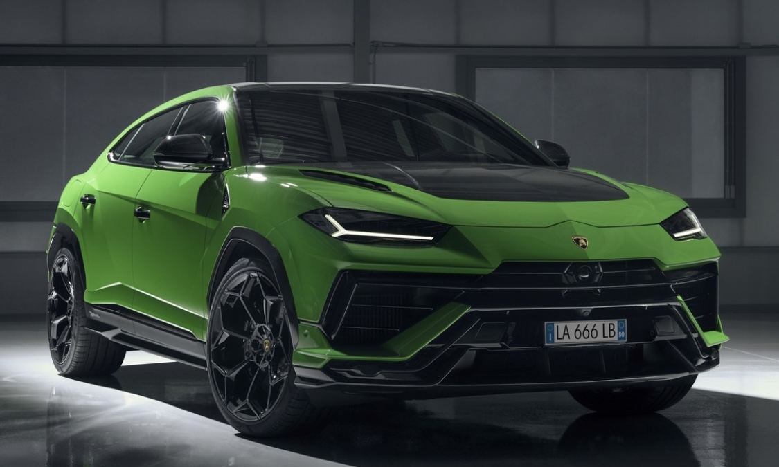 更快更高更强，LAMBORGHINI 推出新款 Urus Performante 车型