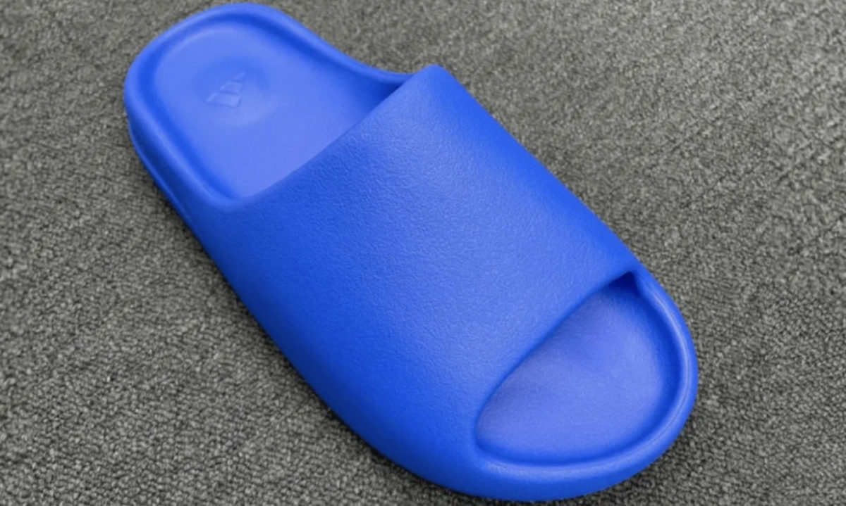 YEEZY SLIDE「Blue」抢先预览