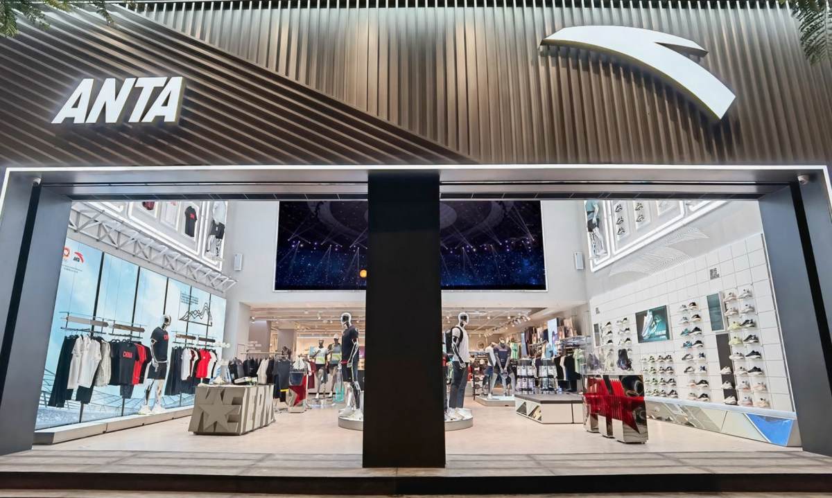 安踏上半年收入首超 Nike 中国