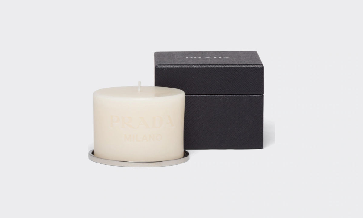 PRADA 推出全新 Chalk White 蜡烛