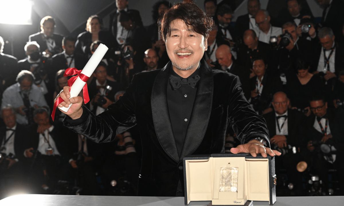 韩国影帝宋康昊将首次出演电视剧《三植叔叔》