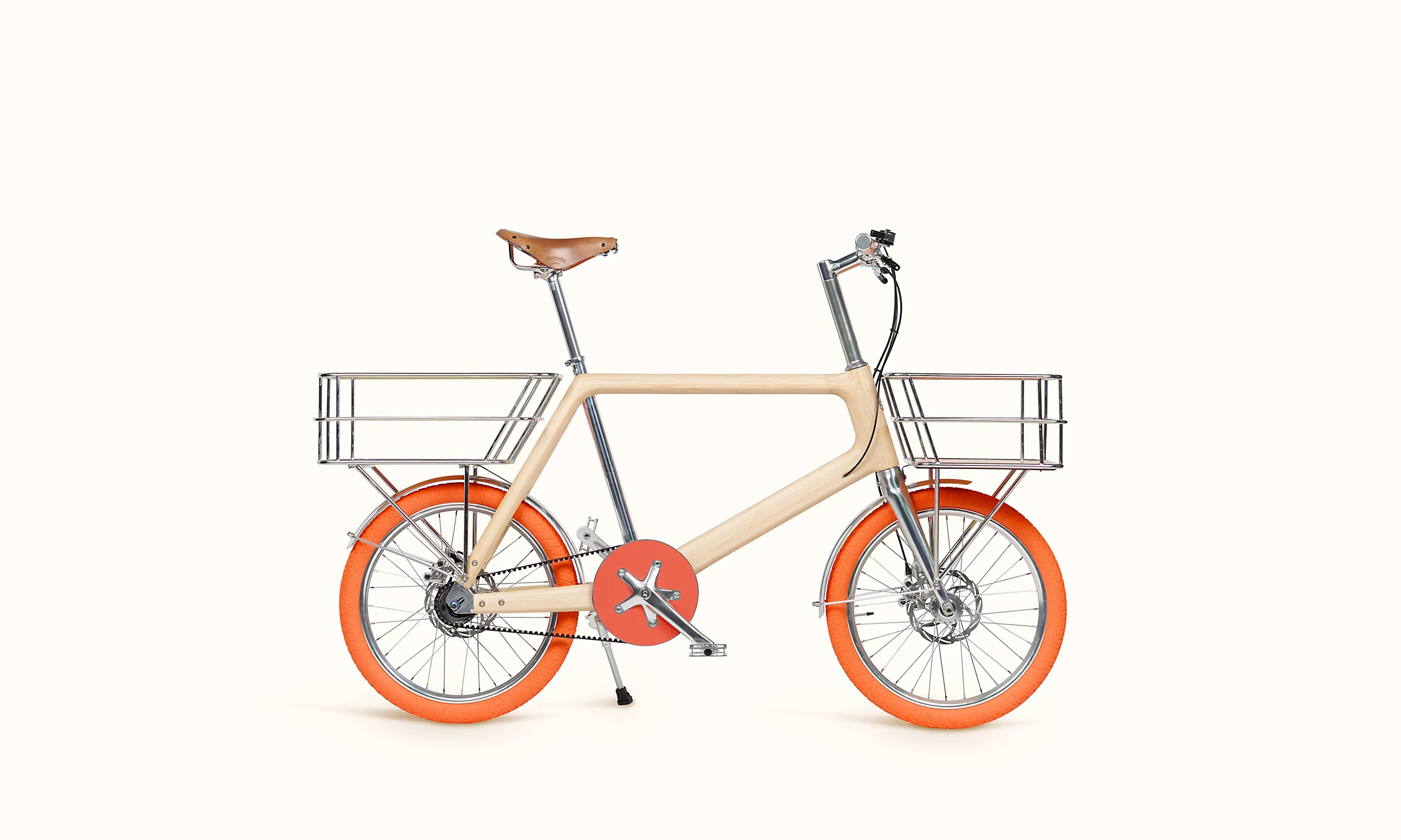 爱马仕推出售价 16.5 万元的新款自行车