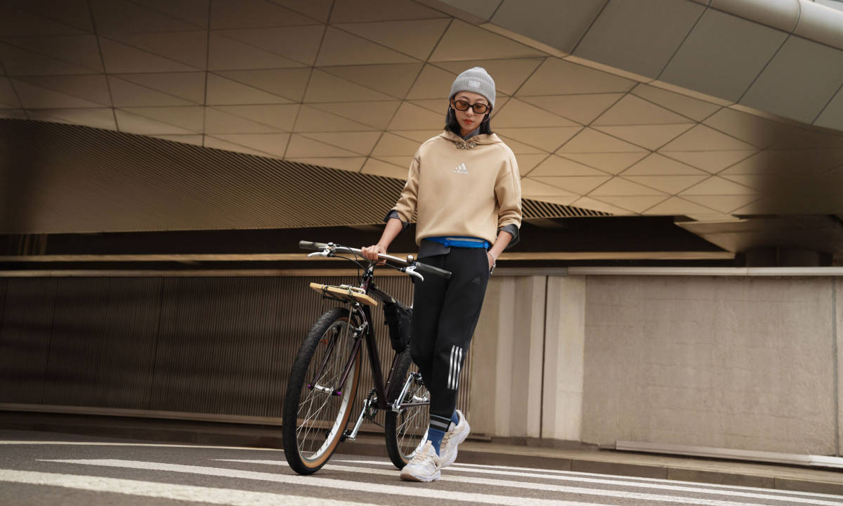 adidas 发布全新运动休闲外套系列