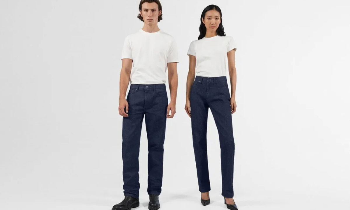 从 Helmut Lang 联名，窥探 UNIQLO 还原合作品牌的设计语言