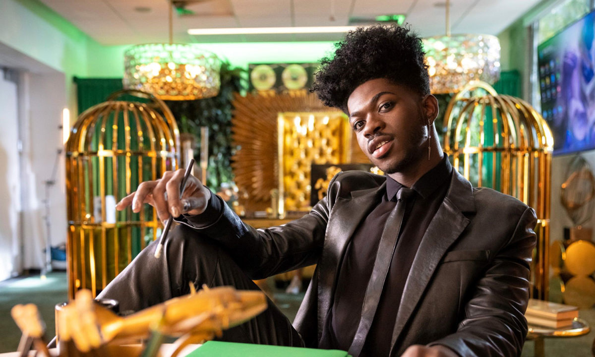 Lil Nas X 为英雄联盟全球总决赛演唱主题曲