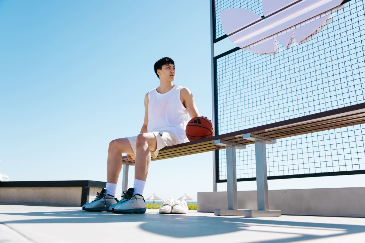 与篮球有关的故事里，adidas 从未缺席