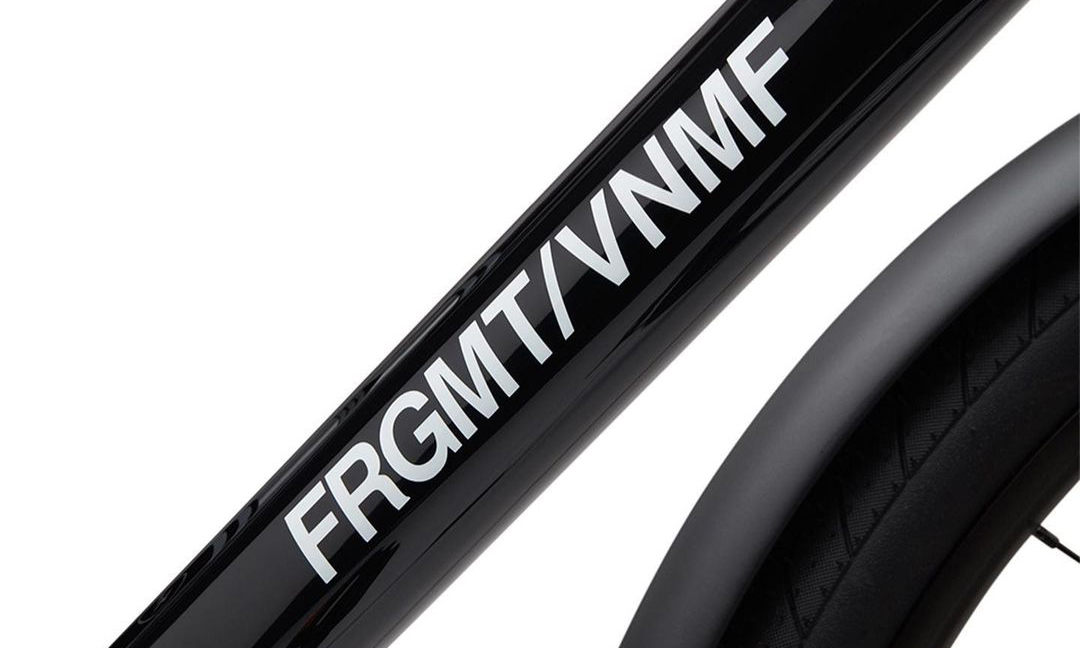 fragment design x Vanmoof 合作款电单车将于 DOVER STREET MARKET 发售