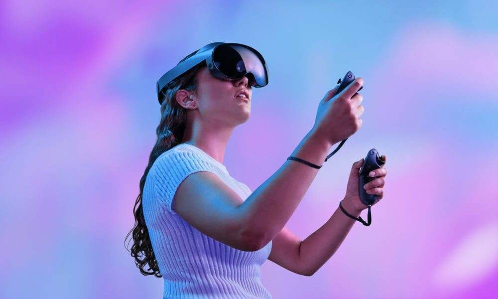 Meta 推出全新 VR 耳机 Quest Pro