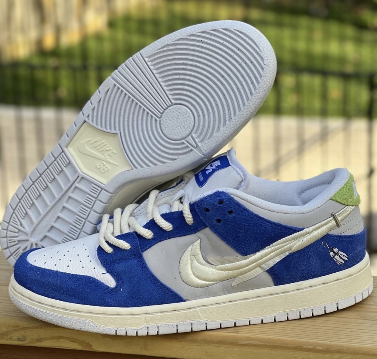 ファッションの通販 Fly Streetwear × Nike SB Dunk Low - 靴