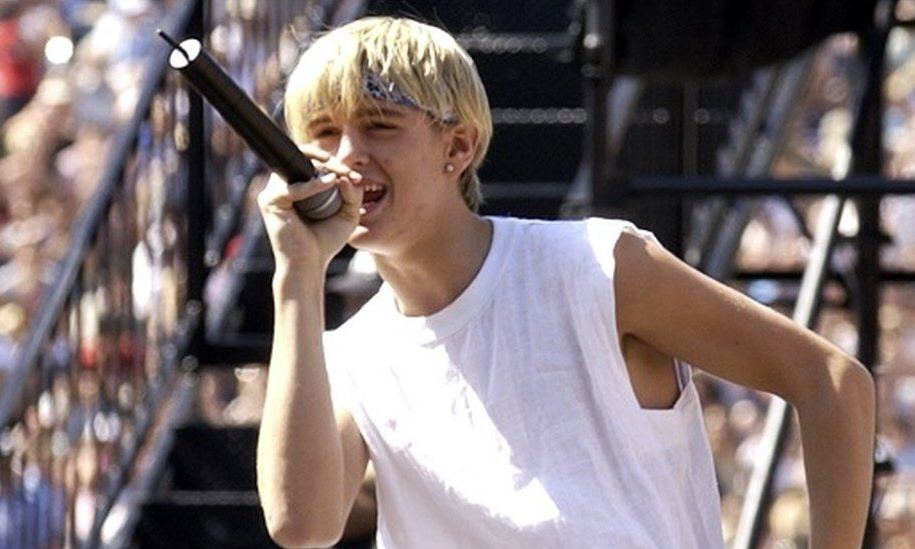 童星 Aaron Carter 于家中去世，享年 34 岁