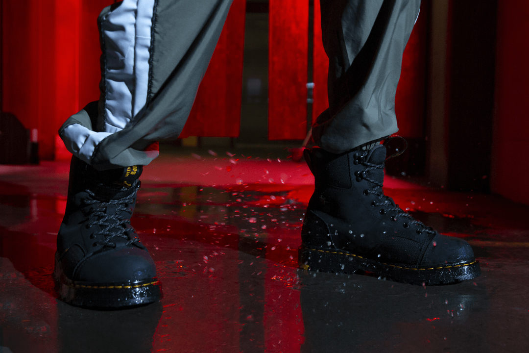 Dr. Martens 发布耐候技术冬靴「1460 LACE TOE TRINITY WATERPROOF」