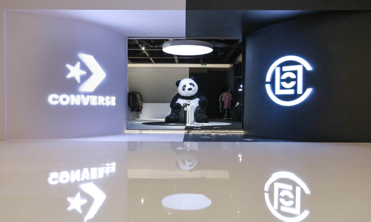 CONVERSE 联手 CLOT 打造限时主题快闪店