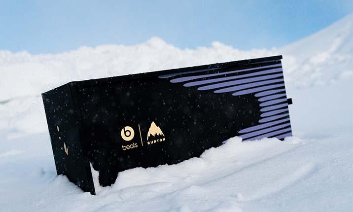 Beats 携手 Burton 联合推出 2023 兔年限定亲友礼盒