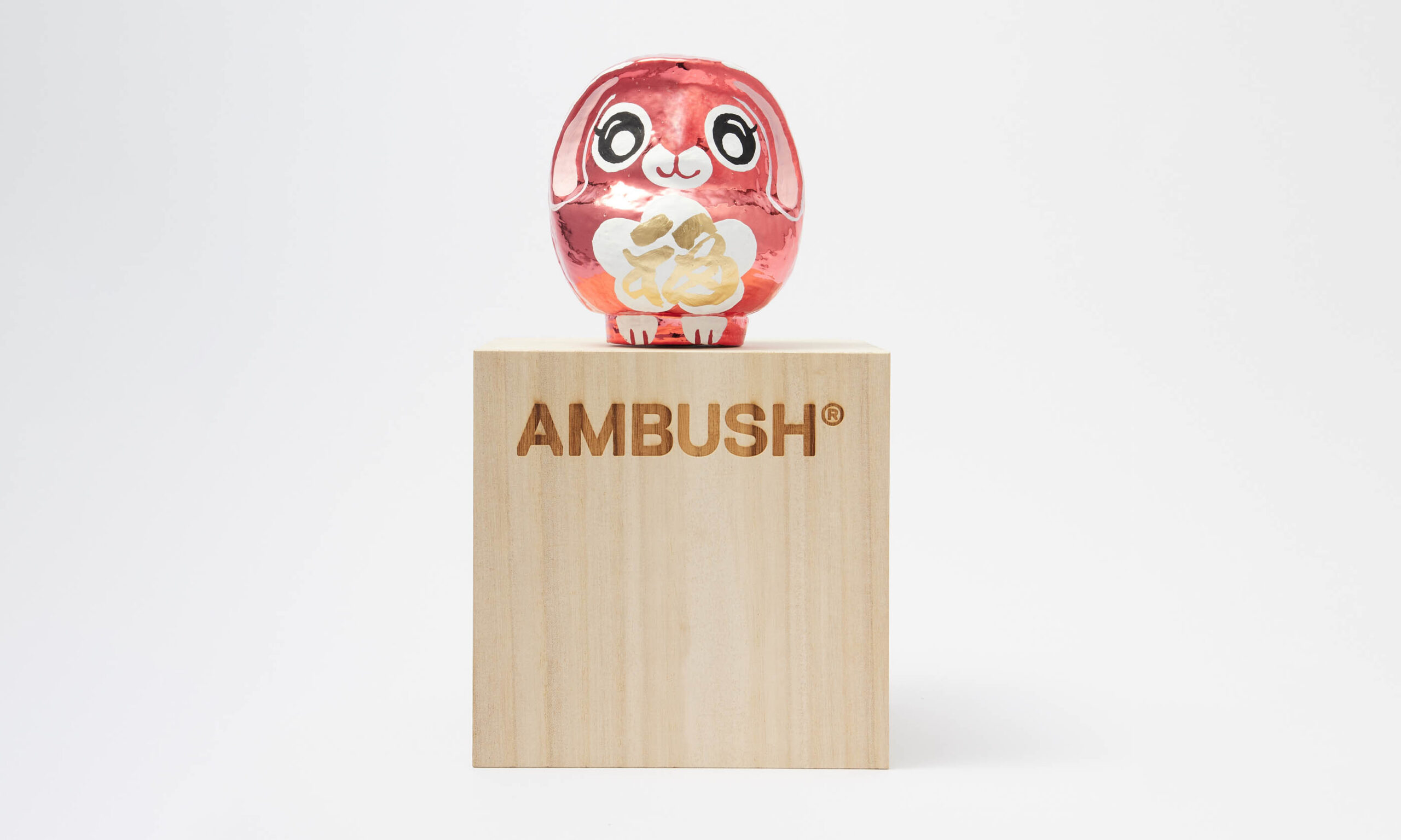 AMBUSH 推出兔子达摩「BUNNY DARUMA」