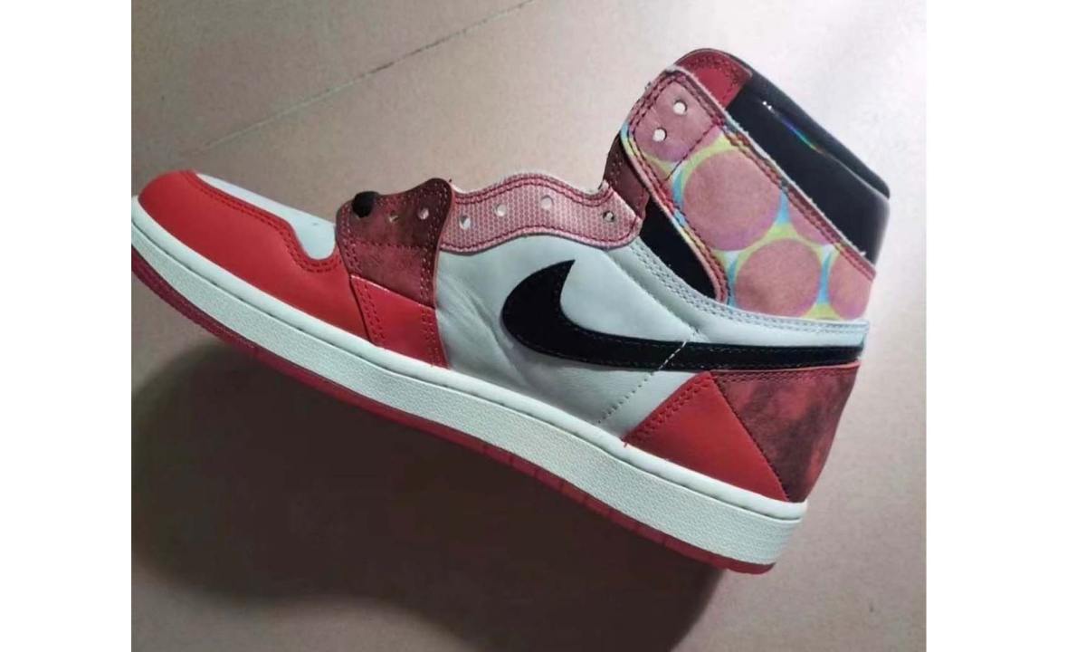 Air Jordan I High OG 「漫威蜘蛛侠」最新款式浮出水面