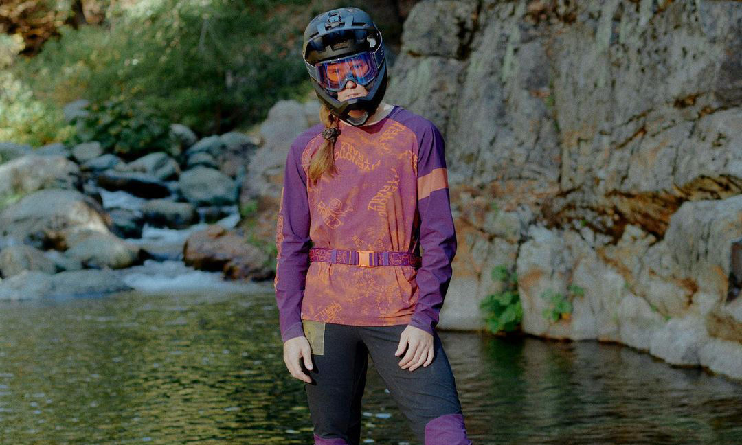 Brain Dead 联手 Rapha 推出合作版骑行服装系列