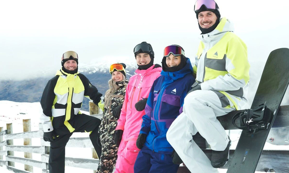BURTON 再度携手 White Mountaineering 白山主理人相泽阳介推出全新胶囊系列