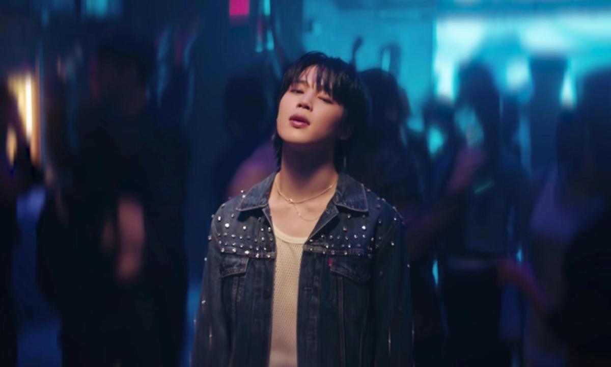 BTS 成员 Jimin Solo 单曲《Like Crazy》空降 Billboard 冠军