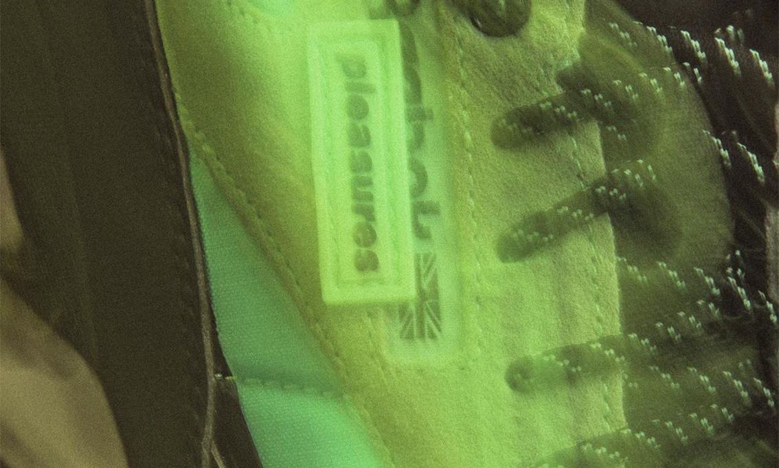PLEASURES x Reebok 合作鞋款即将发售