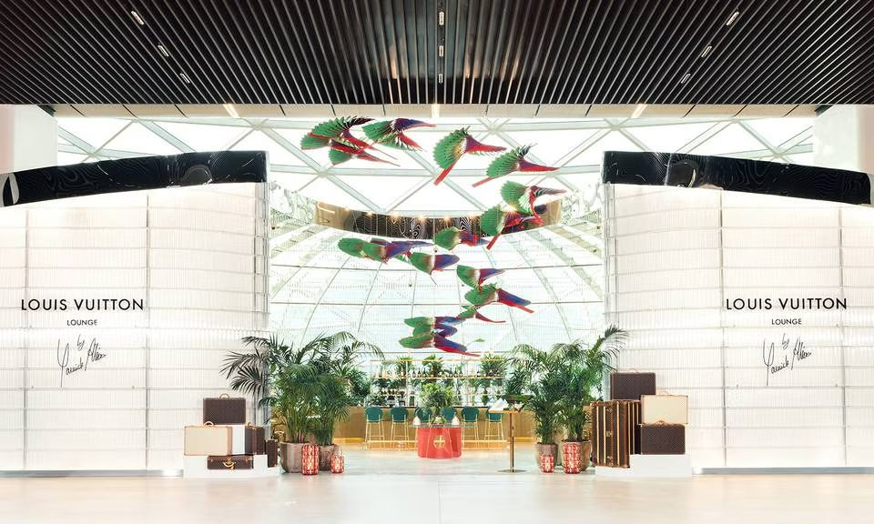 LOUIS VUITTON 在卡塔尔的哈马德国际机场开设休息室和餐厅