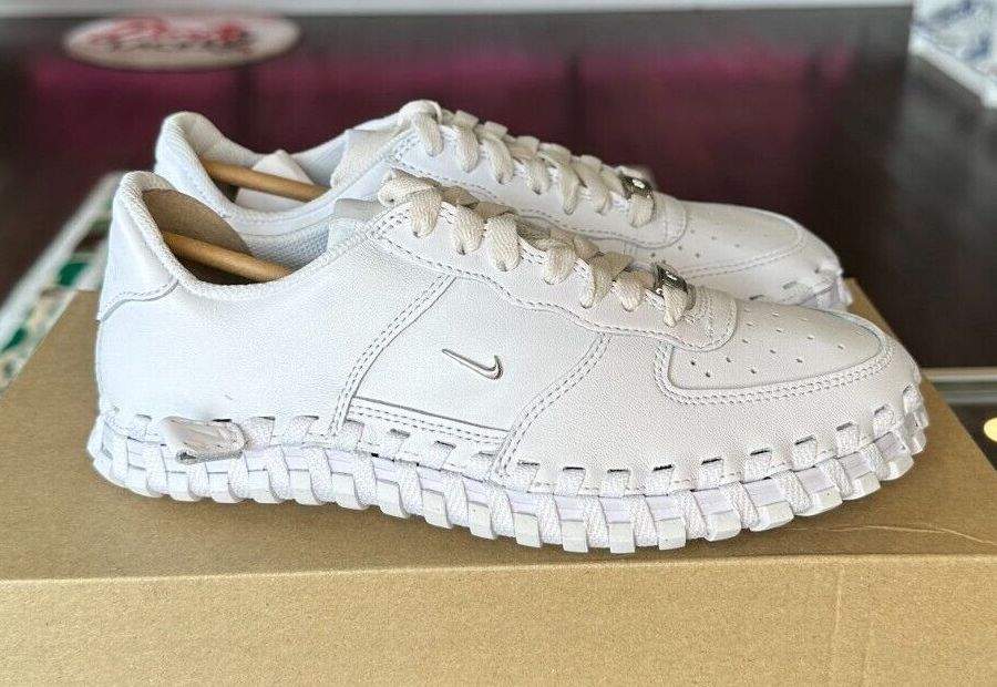 抢先预览 Jacquemus x Nike J Force 1 Low「WHITE WOVEN」