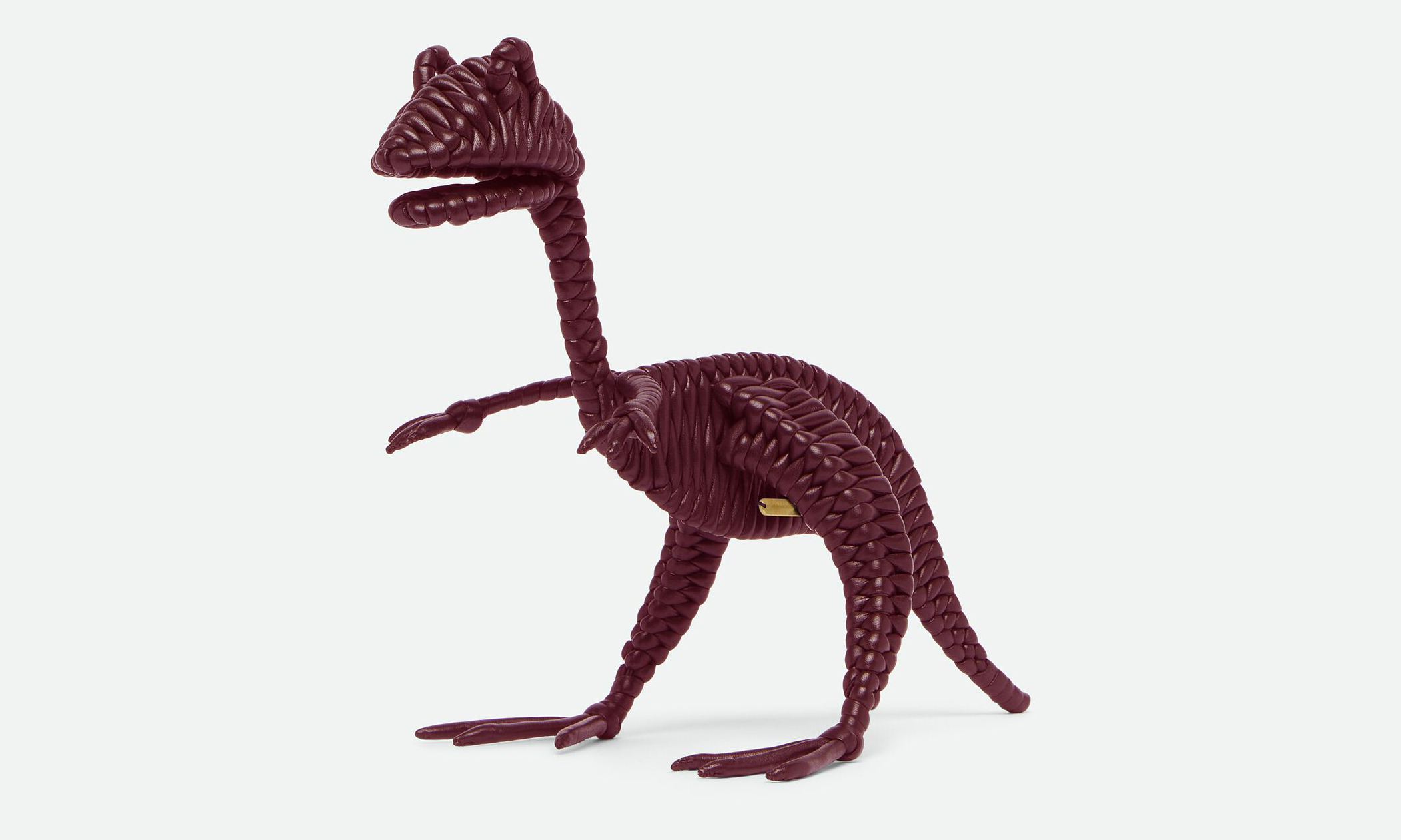 售价 1 千美元，BOTTEGA VENETA 推出编织恐龙和蛇模型