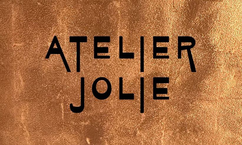 安吉丽娜·朱莉即将推出个人时尚品牌 Atelier Jolie