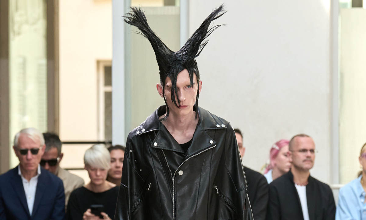 Junya Watanabe 2024 年春季男装系列登场