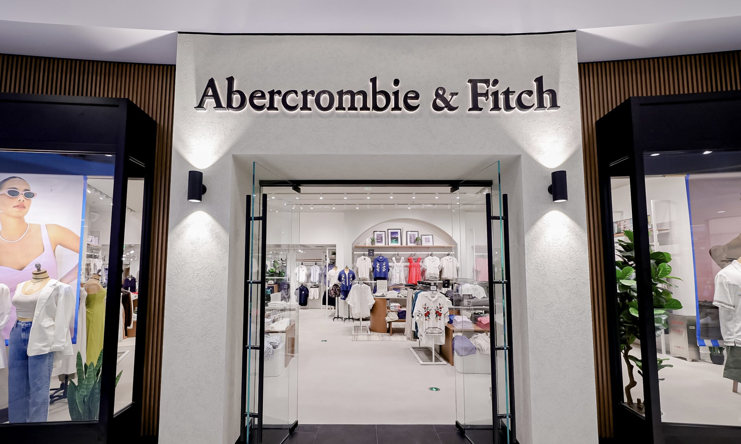 Abercrombie & Fitch 全国首家 GETAWAY 概念店开业