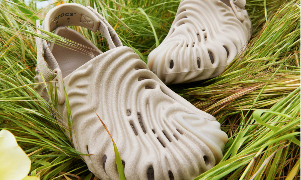 Crocs x Salehe Bembury 推出 Pollex Clog 全新配色